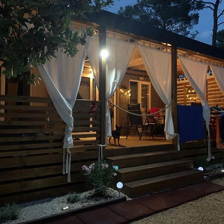 Lunasky Biograd Mobile Home Біоград-на-Мору Екстер'єр фото