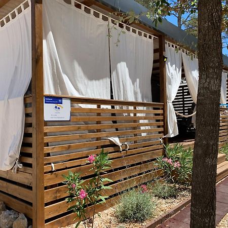 Lunasky Biograd Mobile Home Біоград-на-Мору Екстер'єр фото